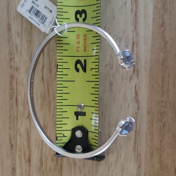 KENDRA SCOTT NWT Edie Cuff Bangle O/S - Picture 8 of 8